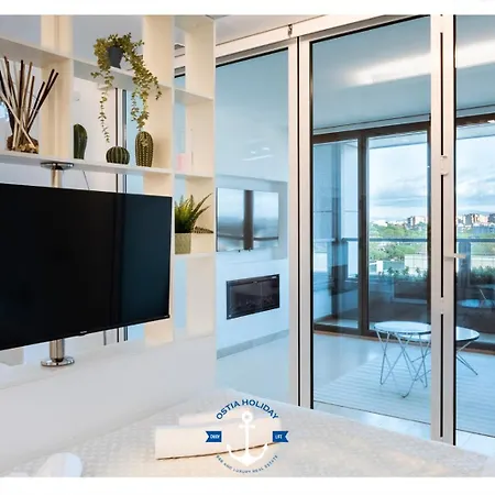 Ostia Eurosky Nine View Apartment